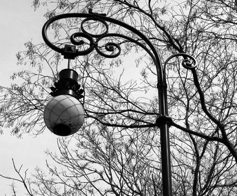 A béranya tündöklésének okai