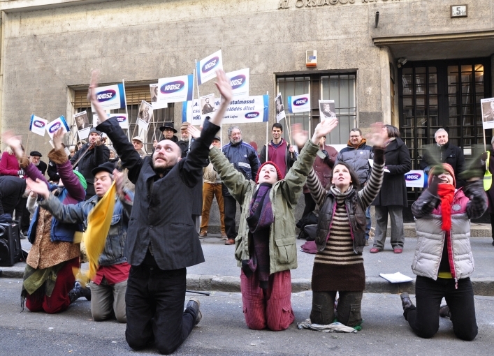 Valódi tárgyalást! – Tisztességes bért!