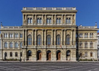 Szolidaritás a korábbi akadémiai kutatóhálózat dolgozóival, kiállás a kutatóhálózat egységéért